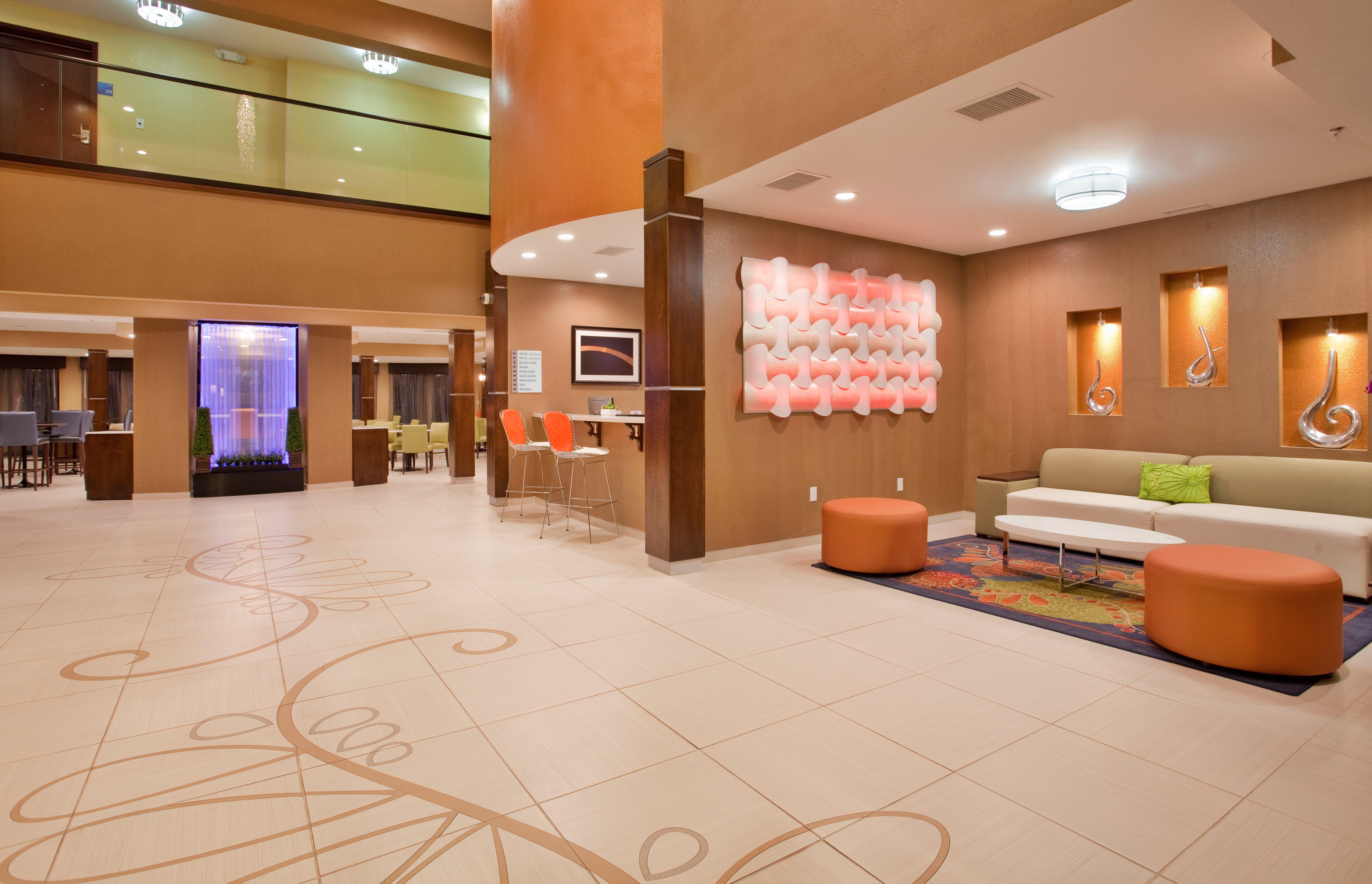Holiday Inn Express & Suites St Louis Airport By Ihg Woodson Terrace Exterior foto